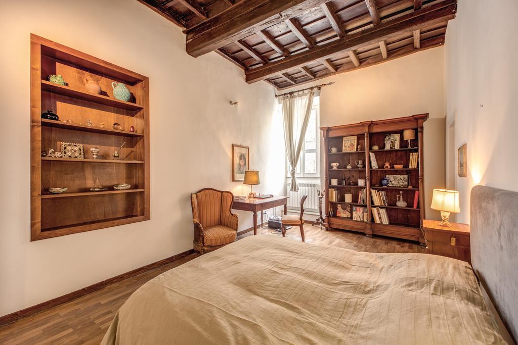 Borgo Pio Passetto Papale Apartman Róma Szoba fotó